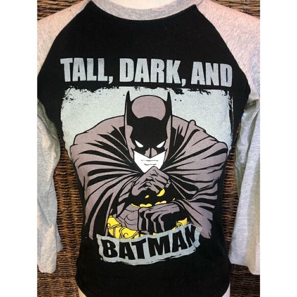 🎈EUC! Batman Shirt Youth M🎈Clearance item! 2/$15-3/$25 - Picture 5 of 7
